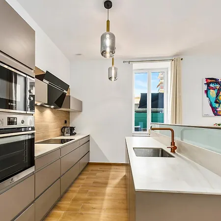 Loggias - Somptueux 4 Pièces - Parking - Terrasse - Appartement