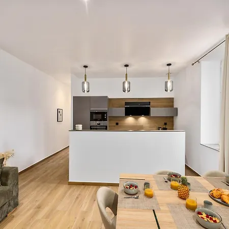 Loggias - Somptueux 4 Pièces - Parking - Terrasse - Appartement *