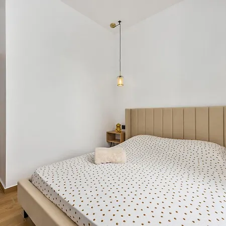 Loggias - Somptueux 4 Pièces - Parking - Terrasse - *